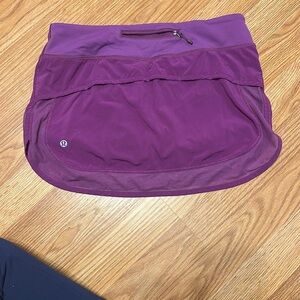 lululemon athletica Hotty Hot mesh skirt Sz 6